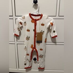 Kyte baby snap romper pumpkin print